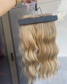 Aplique Tic Tac Invisi MOJO – Loiro Bege 55cm (Cabelo Humano) 160–170g MOJO